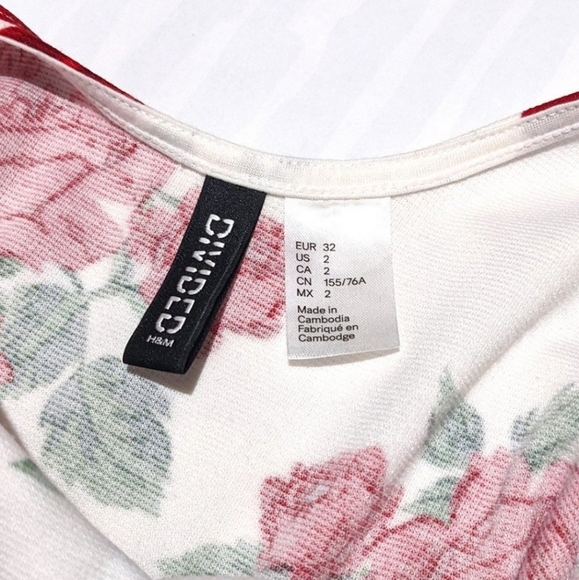 H&M floral, red rose dress, mini, white, red - Picture 2 of 2